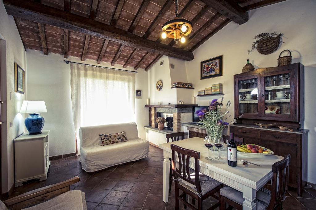 罗塞蒂农家乐 Montepulciano Stazione 外观 照片